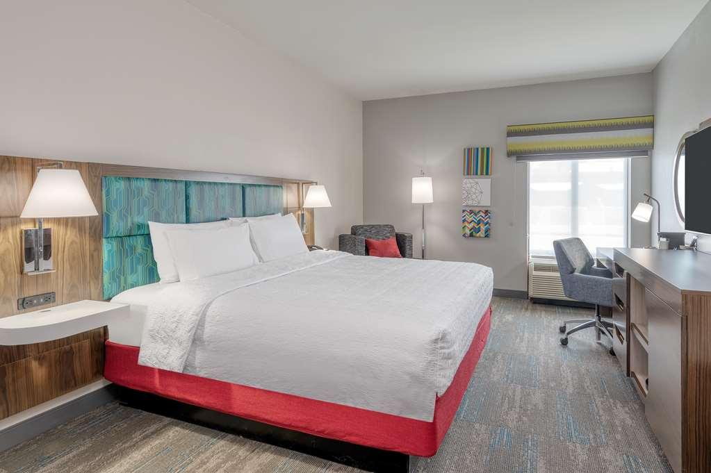 Hampton 3*